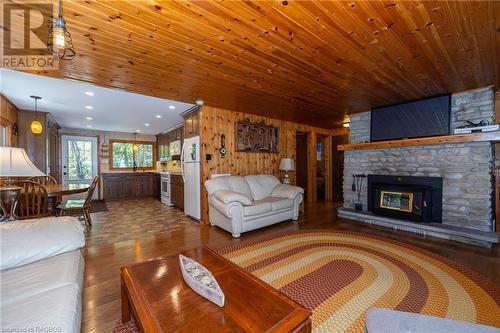 93 Borden Drive, Tobermory, ON - Indoor Photo Showing Living Room With Fireplace