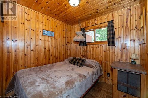 93 Borden Drive, Tobermory, ON - Indoor Photo Showing Bedroom