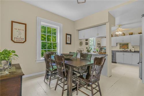 2998 Holland Road, Thorold, ON - Indoor Photo Showing Dining Room