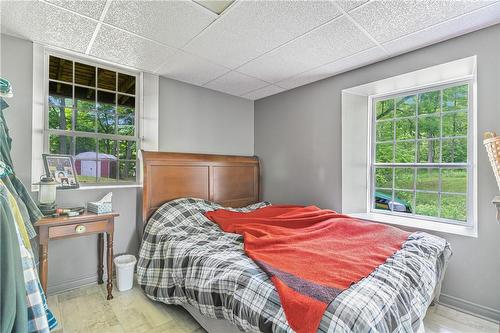 2998 Holland Road, Thorold, ON - Indoor Photo Showing Bedroom