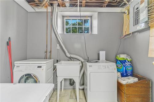 2998 Holland Road, Thorold, ON - Indoor Photo Showing Laundry Room