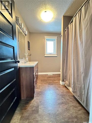 201 Prairie Street, Yellow Grass, SK - Indoor Photo Showing Bathroom