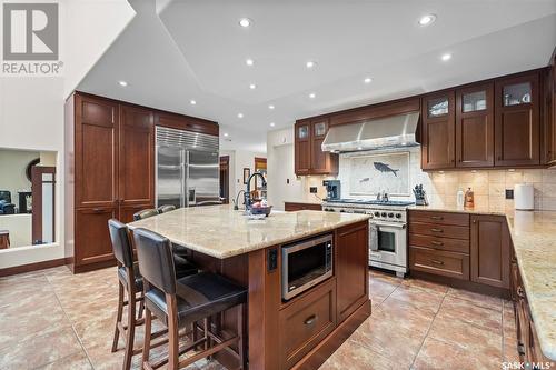 263 Whiteswan Drive, Saskatoon, SK - Indoor Photo Showing Kitchen With Upgraded Kitchen