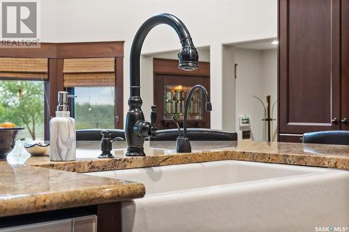 263 Whiteswan Drive, Saskatoon, SK - Indoor Photo Showing Kitchen With Double Sink