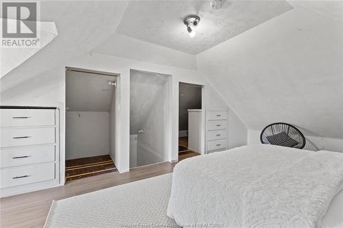 932 Moy, Windsor, ON - Indoor Photo Showing Bedroom