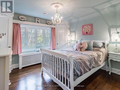 3 Frederick Street, Brampton, ON - Indoor Photo Showing Bedroom