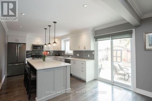 265 Fruitland Road, Hamilton (Stoney Creek Industrial), ON - Indoor Photo Showing Kitchen With Upgraded Kitchen