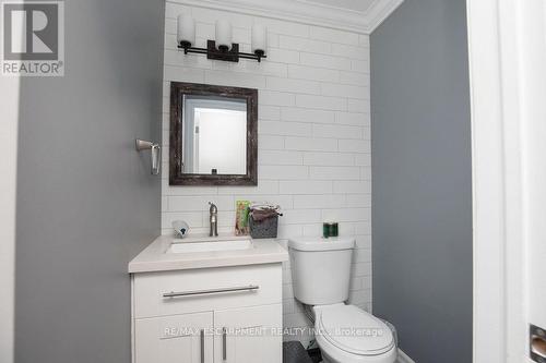 265 Fruitland Road, Hamilton (Stoney Creek Industrial), ON - Indoor Photo Showing Bathroom