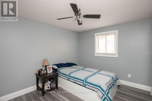 265 Fruitland Road, Hamilton (Stoney Creek Industrial), ON - Indoor Photo Showing Bedroom