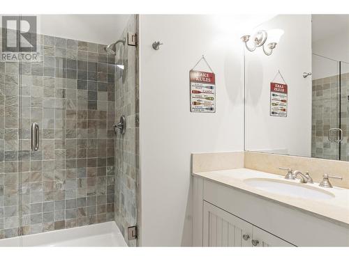 9845 Eastside Road Unit# 50, Vernon, BC - Indoor Photo Showing Bathroom