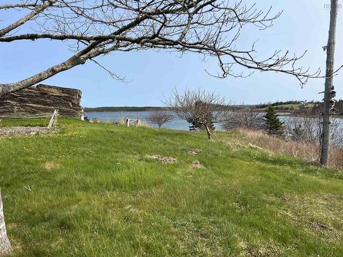 4526 Highway 7, Spanish Ship Bay, NS 