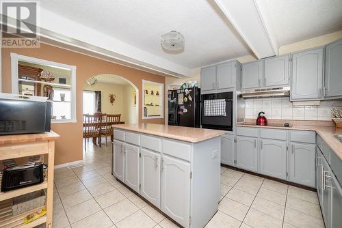 26 Glendale Avenue, Deep River, ON - Indoor Photo Showing Kitchen