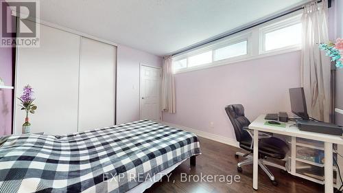 329 Milestone Crescent, Aurora (Aurora Village), ON - Indoor Photo Showing Bedroom