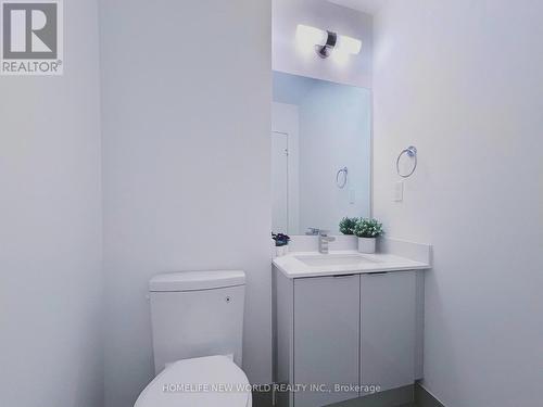 2001 - 2916 Highway 7 Road, Vaughan, ON - Indoor Photo Showing Bathroom