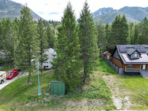 7332 Yoho Drive, Radium Hot Springs, BC 