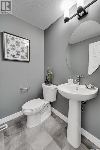 3225 Green Turtle Road, Regina, SK - Indoor Photo Showing Bathroom