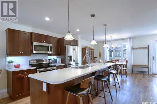 61 Brigham Road, Moose Jaw, SK - Indoor Photo Showing Kitchen With Double Sink With Upgraded Kitchen