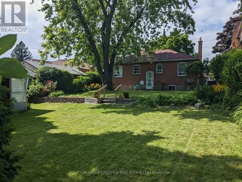 213 Epsom Downs Drive, Toronto (Downsview-Roding-Cfb), ON - Outdoor