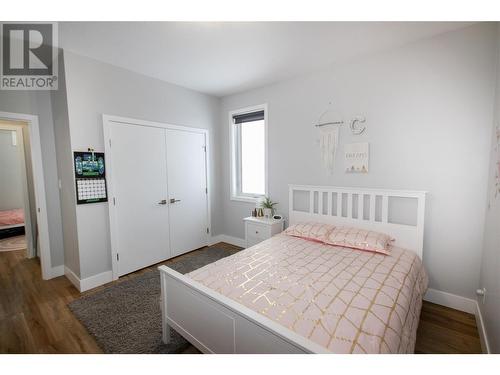 1008 87 Avenue, Dawson Creek, BC - Indoor Photo Showing Bedroom