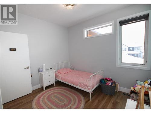 1008 87 Avenue, Dawson Creek, BC - Indoor Photo Showing Bedroom