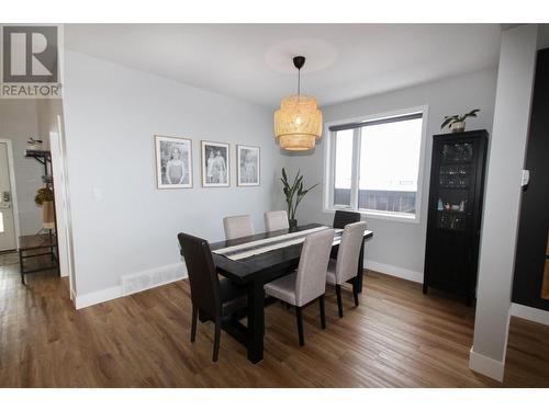 1008 87 Avenue, Dawson Creek, BC - Indoor Photo Showing Dining Room