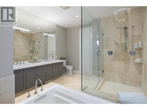 328 Cordon Place, Vernon, BC - Indoor Photo Showing Bathroom