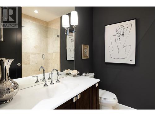 328 Cordon Place, Vernon, BC - Indoor Photo Showing Bathroom