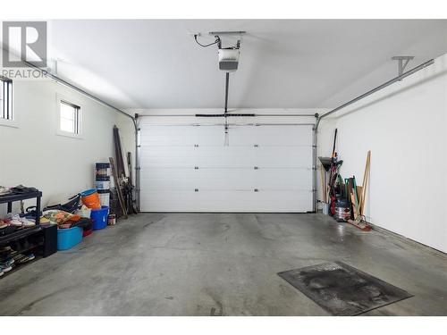 328 Cordon Place, Vernon, BC - Indoor Photo Showing Garage