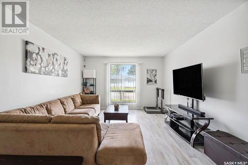 716 Mccraney Crescent, Prince Albert, SK - Indoor Photo Showing Living Room
