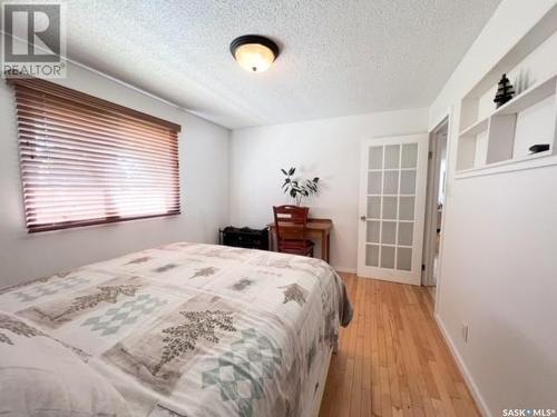 380 Powell Crescent, Swift Current, SK - Indoor Photo Showing Bedroom