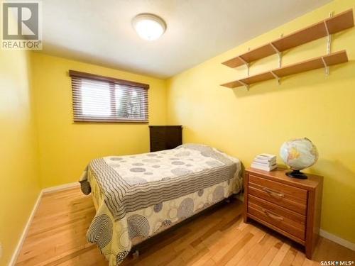 380 Powell Crescent, Swift Current, SK - Indoor Photo Showing Bedroom