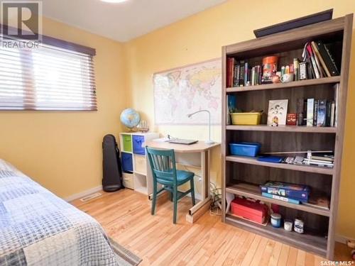 380 Powell Crescent, Swift Current, SK - Indoor Photo Showing Bedroom