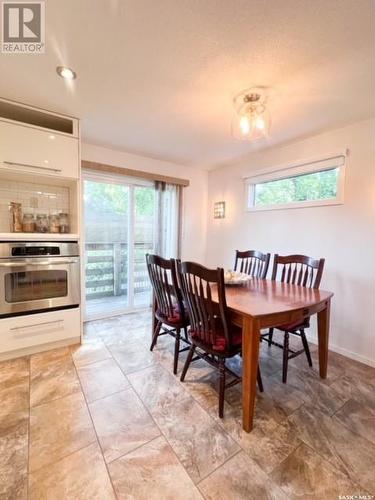 380 Powell Crescent, Swift Current, SK - Indoor Photo Showing Dining Room