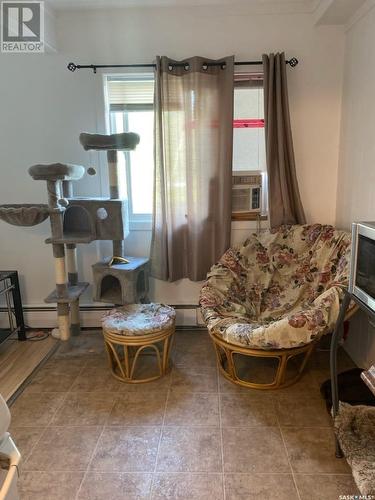 113 3Rd Street E, St. Walburg, SK - Indoor Photo Showing Living Room