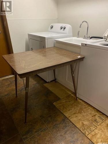 113 3Rd Street E, St. Walburg, SK - Indoor Photo Showing Laundry Room