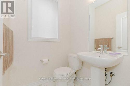 301 Vanilla Trail, Thorold, ON - Indoor Photo Showing Bathroom