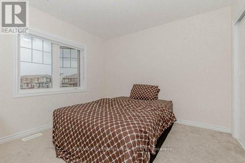 301 Vanilla Trail, Thorold, ON - Indoor Photo Showing Bedroom