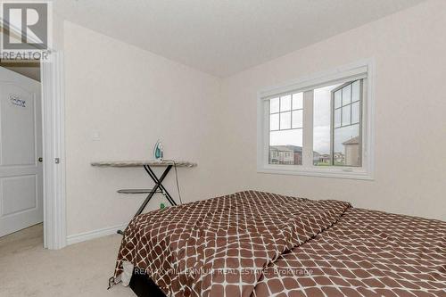 301 Vanilla Trail, Thorold, ON - Indoor Photo Showing Bedroom