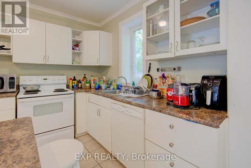 549 Alfred Street, Kingston, ON - Indoor Photo Showing Kitchen