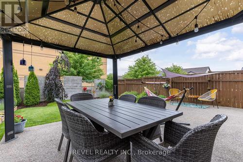 8466 Kelsey Crescent, Niagara Falls, ON - Outdoor With Deck Patio Veranda With Exterior