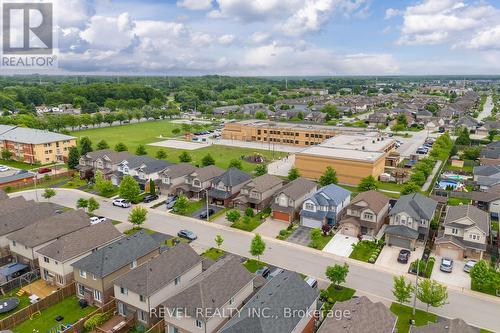 8466 Kelsey Crescent, Niagara Falls, ON - Outdoor With View