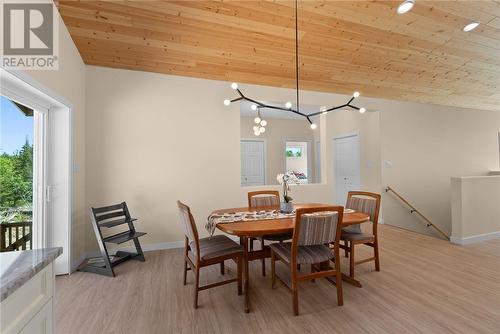 2132 Vermillion Lake Road, Chelmsford, ON - Indoor Photo Showing Dining Room