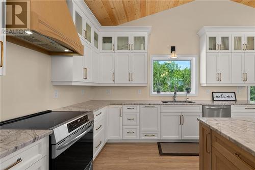 2132 Vermillion Lake Road, Chelmsford, ON - Indoor Photo Showing Kitchen