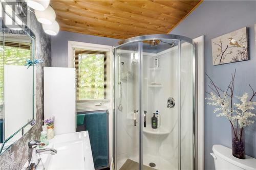 156 Miller Lake Shore Road, Northern Bruce Peninsula, ON - Indoor Photo Showing Bathroom