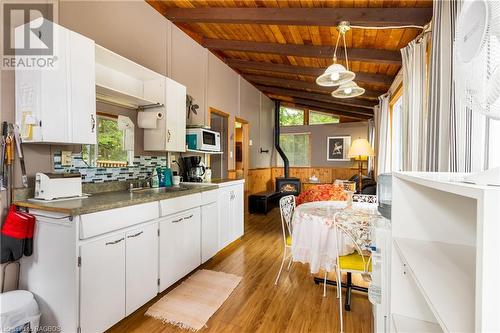 156 Miller Lake Shore Road, Northern Bruce Peninsula, ON - Indoor Photo Showing Dining Room