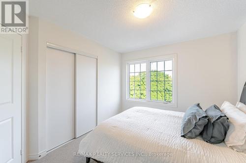48 Mccardy Court, Caledon, ON - Indoor Photo Showing Bedroom