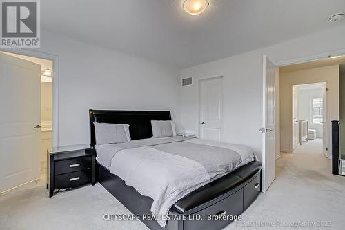 3083 William Cutmore Boulevard, Oakville, ON - Indoor Photo Showing Bedroom