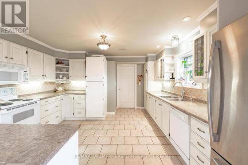 177 Packer Road, Alnwick/Haldimand, ON - Indoor Photo Showing Kitchen With Double Sink