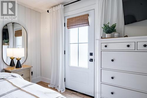 298 Glenarm Road, Kawartha Lakes, ON - Indoor Photo Showing Bedroom