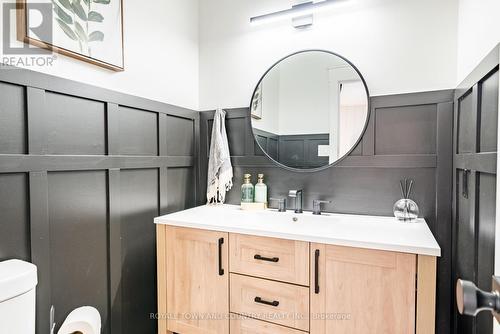 298 Glenarm Road, Kawartha Lakes, ON - Indoor Photo Showing Bathroom